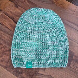 Love your melon green and white beanie